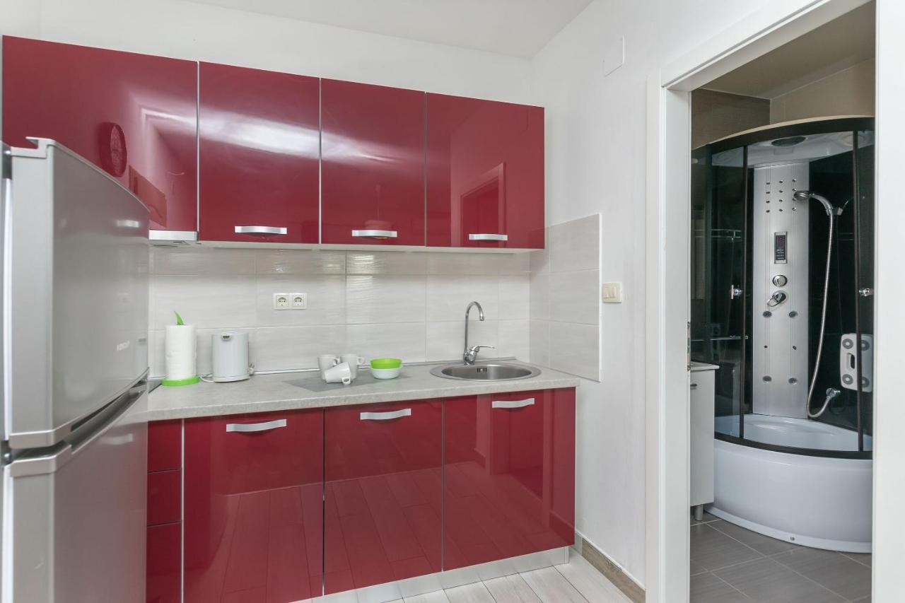 Apartments Lorenzo ロクヴァ・ロゴズニツァ エクステリア 写真