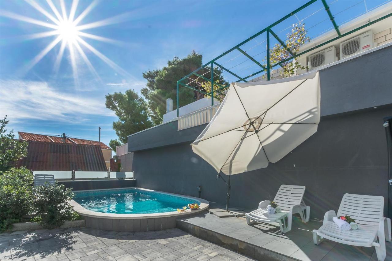 Apartments Lorenzo ロクヴァ・ロゴズニツァ エクステリア 写真